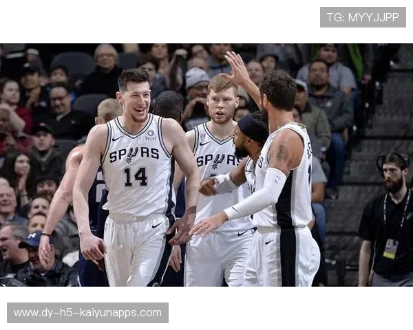 8胜2负近十年最佳开局!青春马刺正式回归强队序列 8胜2负近十年最佳开局!青春马刺正式回归强队序列