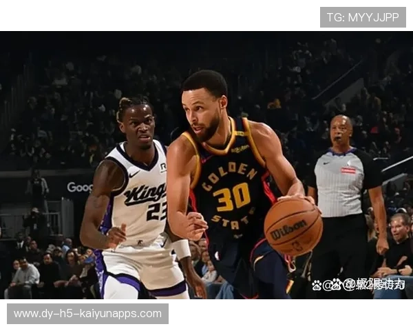 勇士全队合作强势击败太阳，库里继续领军，勇士库里最新新闻