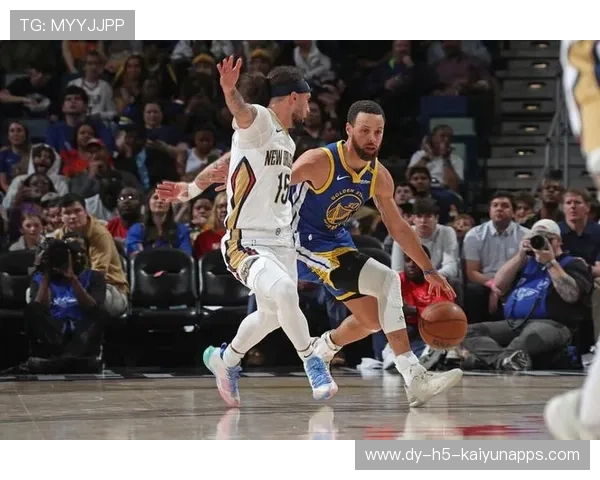 NBA勇士库里切入反跑接球上篮得分:极致控锋背后的训练秘密 NBA勇士库里切入反跑接球上篮得分:极致控锋背后的训练秘密