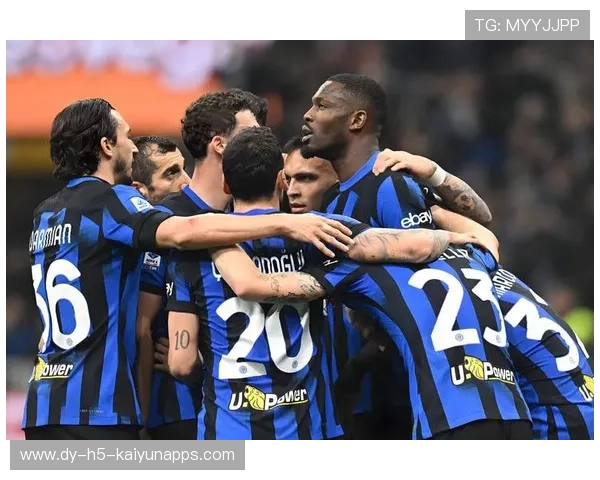 劳塔罗飞身倒钩逼出惊呼，国际米兰边路频繁变化的战术叙事