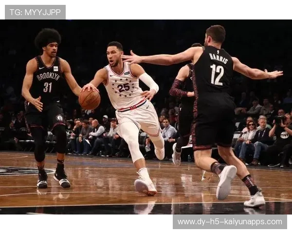 切尔西耐心传控塑造机会，帕尔默弧顶抽射命中