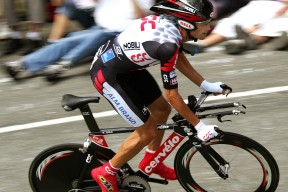 开云官网入口-CBA老将赛场经验丰富带动新人提升整体进攻执行力，cba老将条款